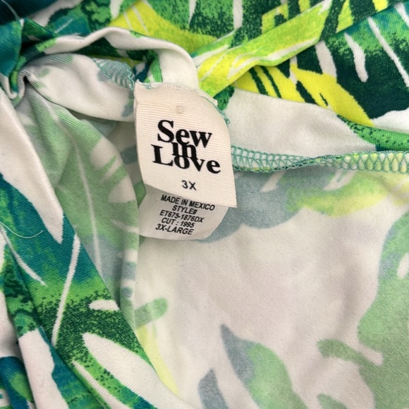 Sew in Love Palm Tree Blouse - Picture 6 of 7